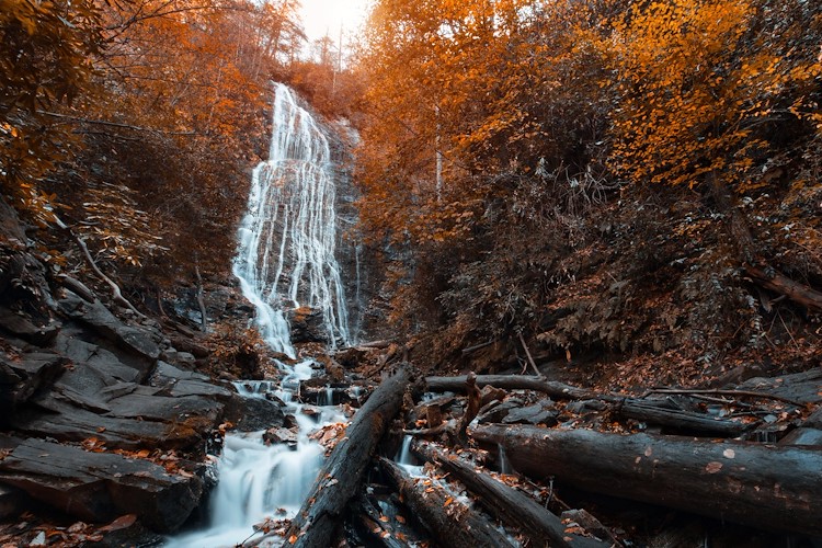 Mingo Falls in Autumn